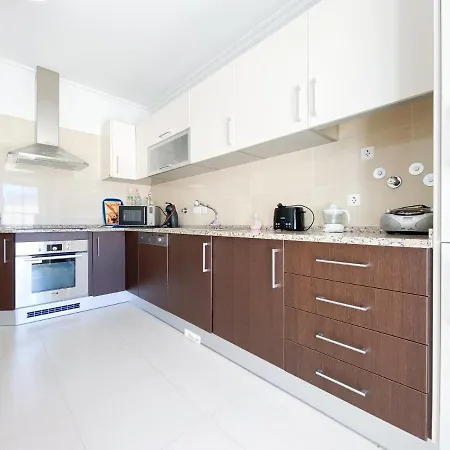 Modern Retreat In Da Luz #1872