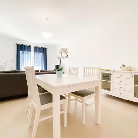 Modern Retreat In Da Luz #1872 * Lagos